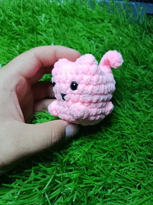 Gato bebé rosa