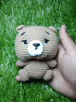 Oso marrón mediano